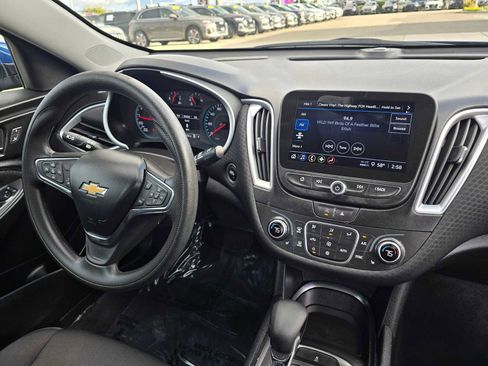 Used 2023 Chevrolet Malibu LT image 10
