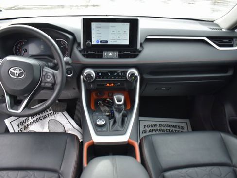 Used 2024 Toyota RAV4 Adventure image 18