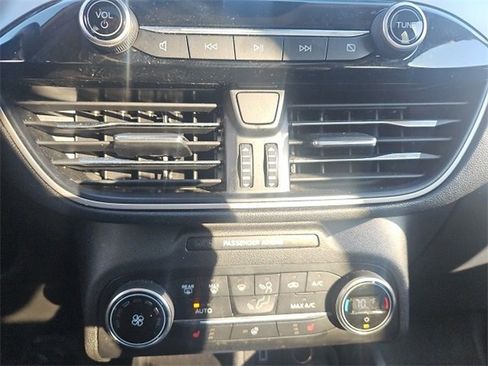 Used 2020 Ford Escape SEL image 12