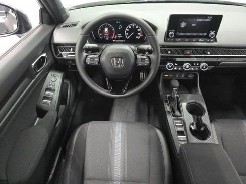 Used 2025 Honda Civic Sport image 5