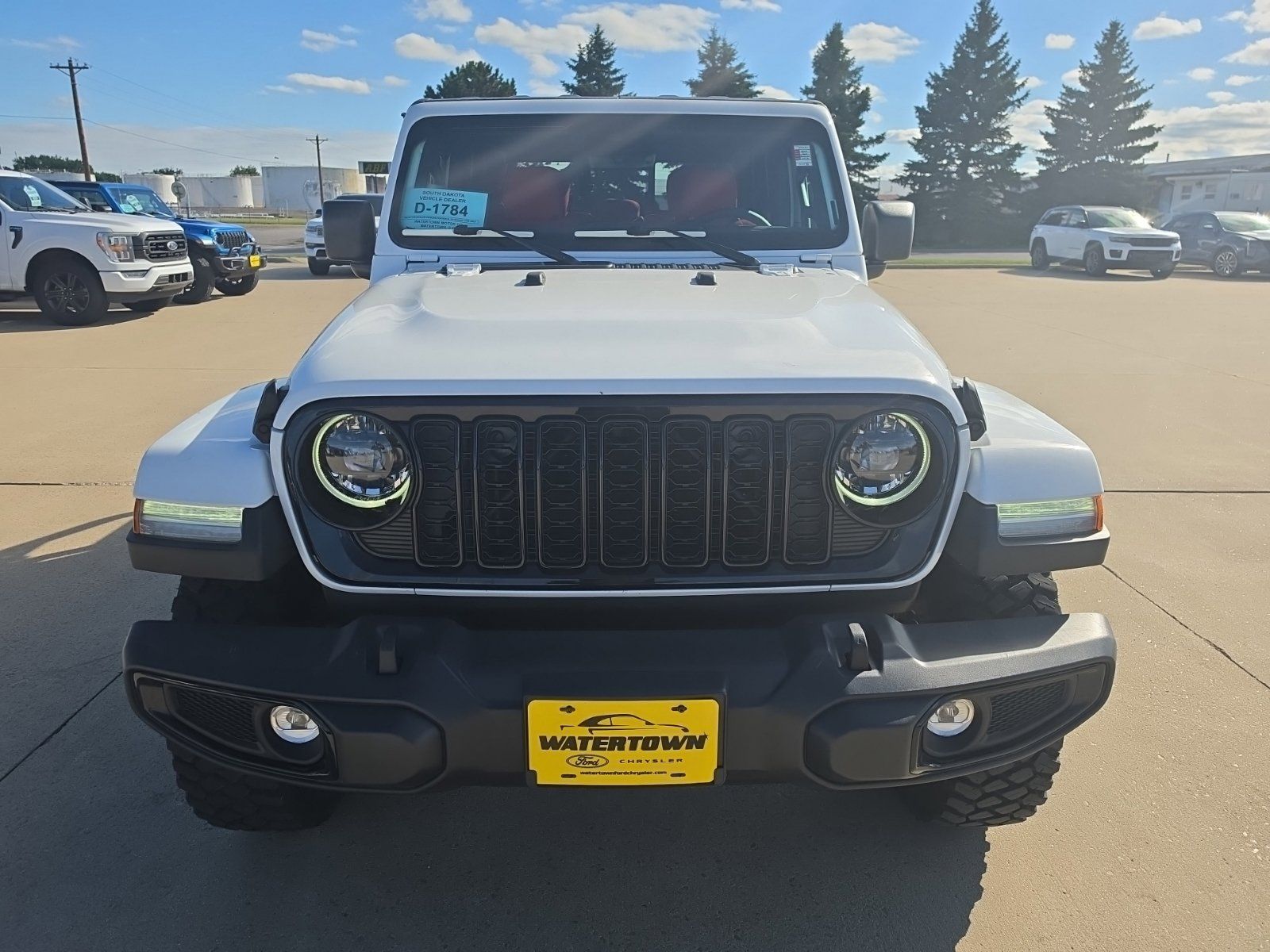 Used 2024 Jeep Gladiator Sport AWD/4WD image 3
