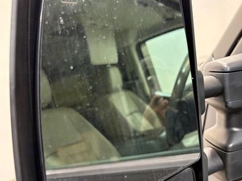 Used 2020 Nissan NV 3500 SL image 26