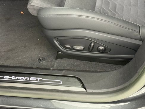 Used 2023 Audi e-tron GT Prestige w/ Prestige Package image 14