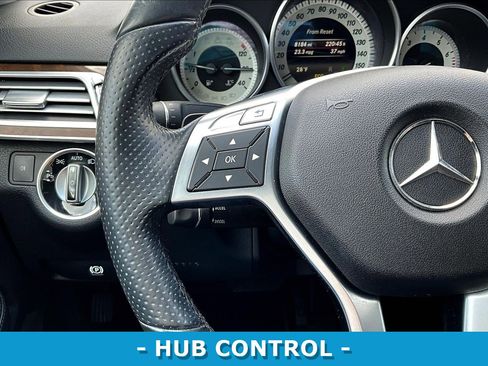 Used 2014 Mercedes-Benz E 350 4MATIC Sedan image 12