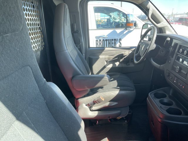 Used 2025 Chevrolet Express 2500 w/ Driver Convenience Package RWD image 10