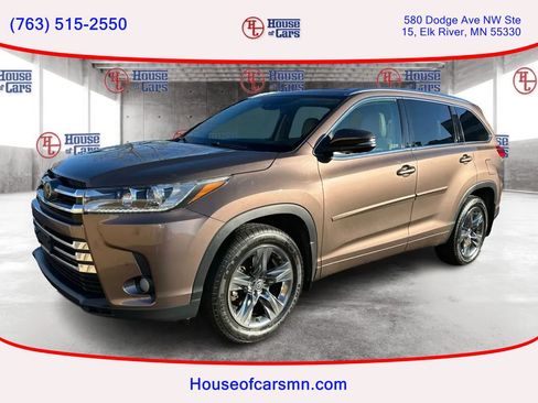 Used 2017 Toyota Highlander Limited Platinum AWD/4WD image 1