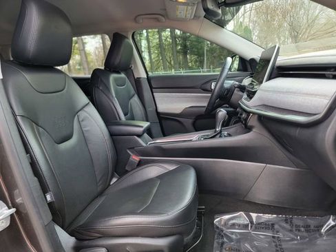 Certified 2022 Jeep Compass Latitude image 24