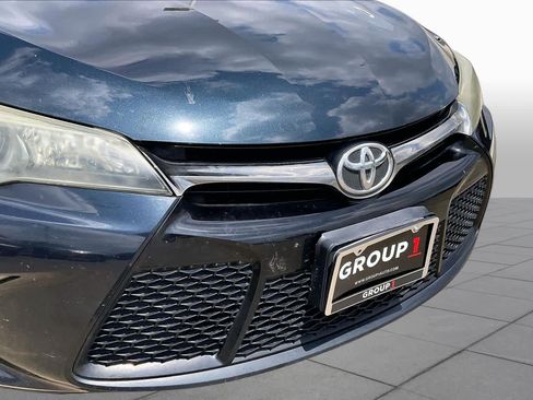 Used 2017 Toyota Camry SE FWD image 28