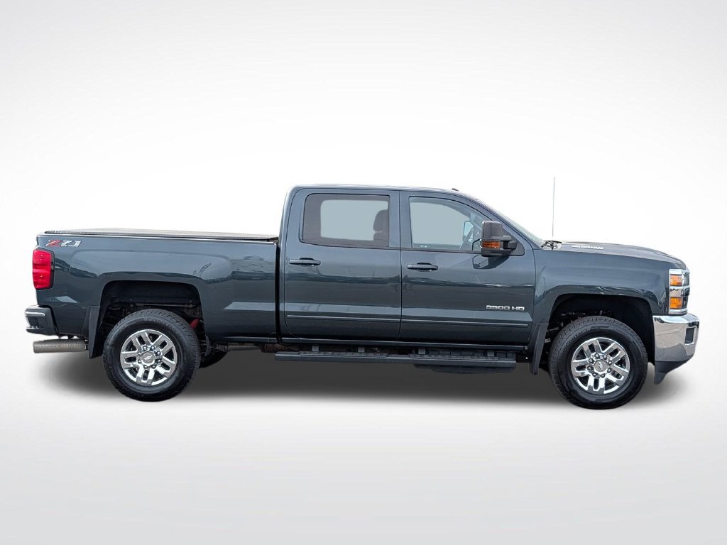 Used 2019 Chevrolet Silverado 3500 LT w/ LT Convenience Package AWD/4WD image 2
