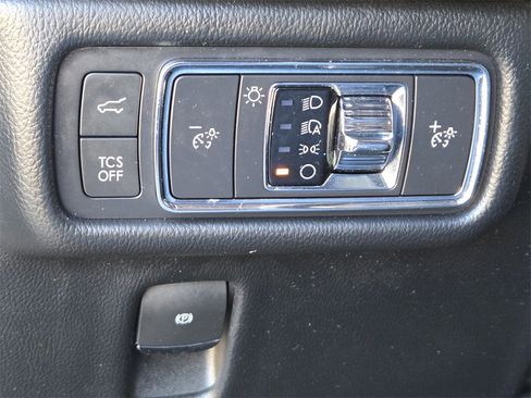 Used 2022 Lincoln Nautilus Reserve w/ Equipment Group 201A image 25