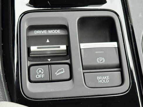 Used 2023 Honda Pilot Touring image 29