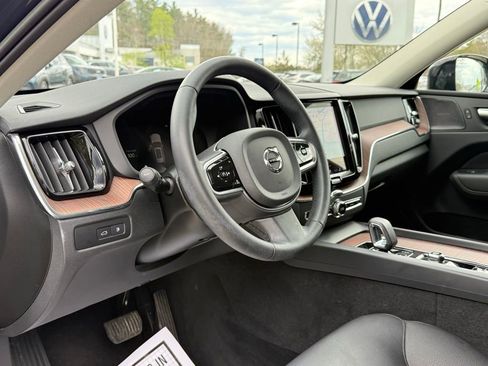 Used 2023 Volvo XC60 T8 Plus AWD/4WD image 23