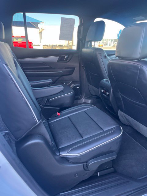 Used 2026 Buick Enclave Preferred w/ Power Package FWD image 11