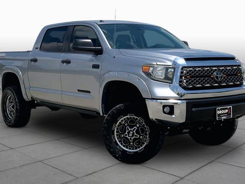 Used 2019 Toyota Tundra SR5 w/ SR5 Upgrade Package AWD/4WD image 3