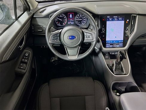 Used 2025 Subaru Outback Premium image 21