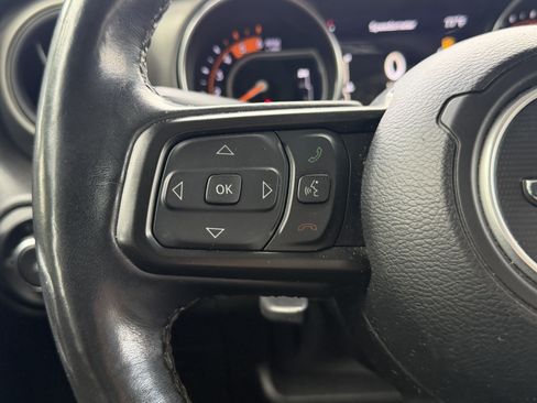 Used 2021 Jeep Wrangler Unlimited Sport AWD/4WD image 13