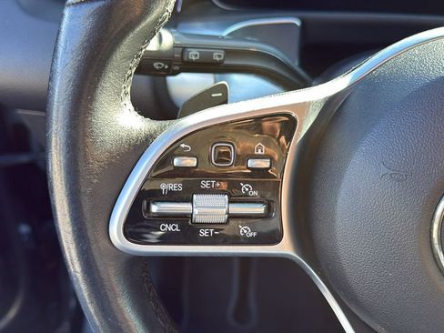 Used 2021 Mercedes-Benz GLB 250 image 23