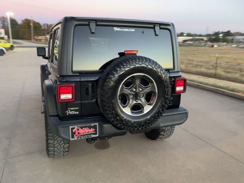 Used 2022 Jeep Wrangler Unlimited Sport image 6