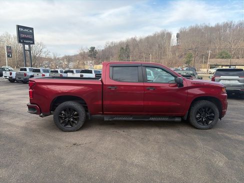 Used 2022 Chevrolet Silverado 1500 Custom w/ Safety Confidence Package image 2