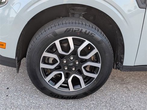 Certified 2022 Ford Maverick Lariat w/ Lariat Luxury Package image 4