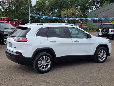 Used 2019 Jeep Cherokee Latitude Plus image 26