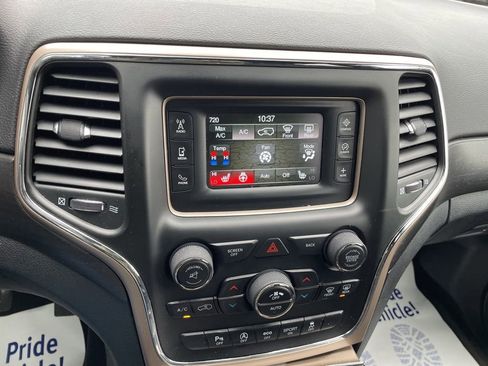 Used 2017 Jeep Grand Cherokee Laredo w/ Quick Order Package 23E image 19