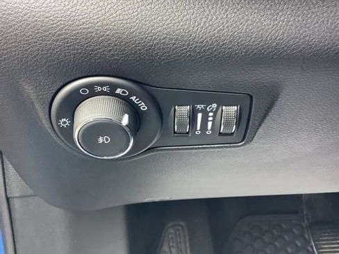 Certified 2025 Jeep Compass Trailhawk w/ Trailhawk Elite Group AWD/4WD image 33