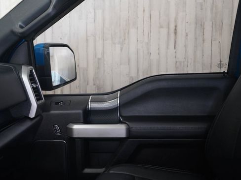 Used 2019 Ford F150 Lariat w/ Equipment Group 502A Luxury AWD/4WD image 31