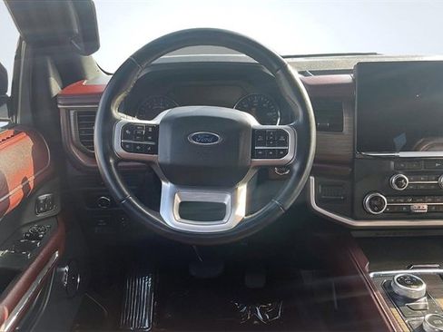 Certified 2023 Ford Expedition Limited image 5