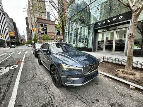 Certified 2023 Volvo XC60 B5 Ultimate AWD/4WD image 1