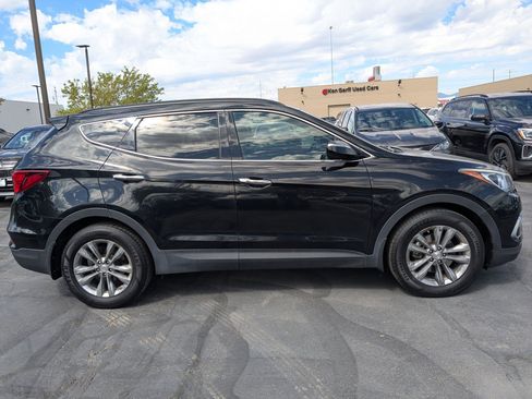 Used 2018 Hyundai Santa Fe Sport 2.0T AWD/4WD image 2