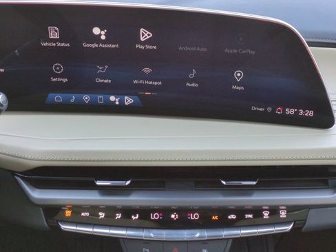 Used 2024 Cadillac XT4 Premium Luxury image 18