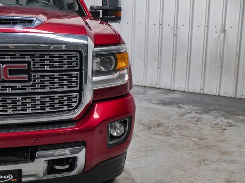 Used 2018 GMC Sierra 3500 Denali w/ Duramax Plus Package image 46