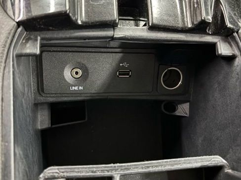 Used 2015 Ford Fusion SE image 26