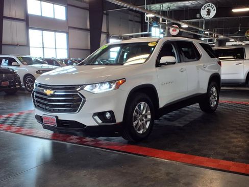 Used 2019 Chevrolet Traverse LT AWD/4WD image 3