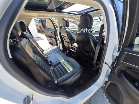 Used 2016 Ford Edge SEL w/ Equipment Group 201A FWD image 31