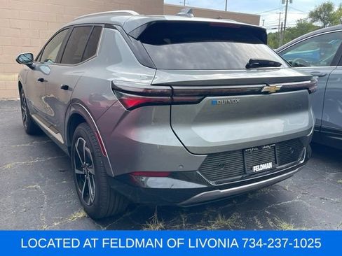 Used 2024 Chevrolet Equinox EV LT FWD image 2