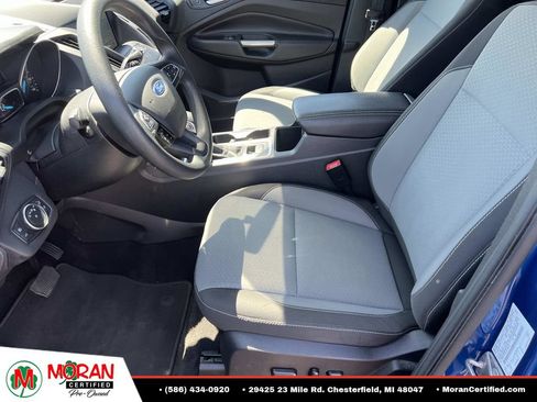 Used 2018 Ford Escape SE w/ SE Sync 3 Package AWD/4WD image 16