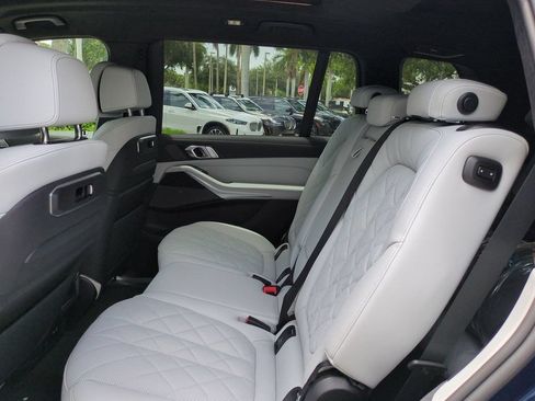 New 2027 BMW X7 xDrive40i w/ Executive Package AWD/4WD image 14