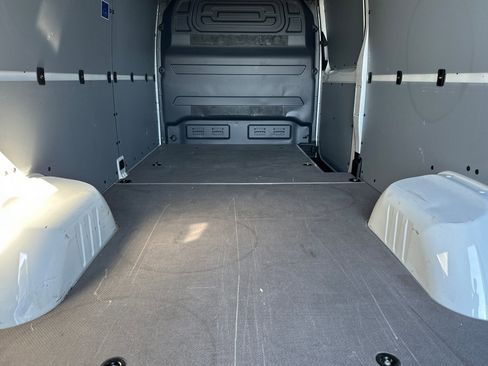 Used 2025 Mercedes-Benz Sprinter 3500 image 15