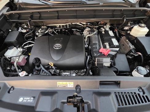 Used 2022 Toyota Highlander Limited image 20