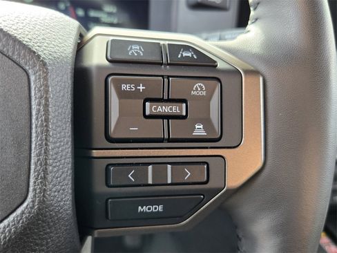 Used 2024 Toyota Land Cruiser image 27