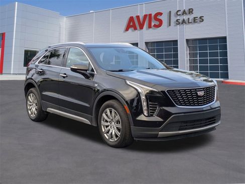 Used 2023 Cadillac XT4 Premium Luxury image 3