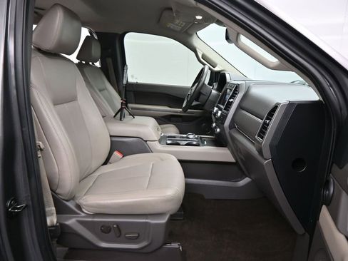 Used 2021 Ford Expedition XLT RWD image 7