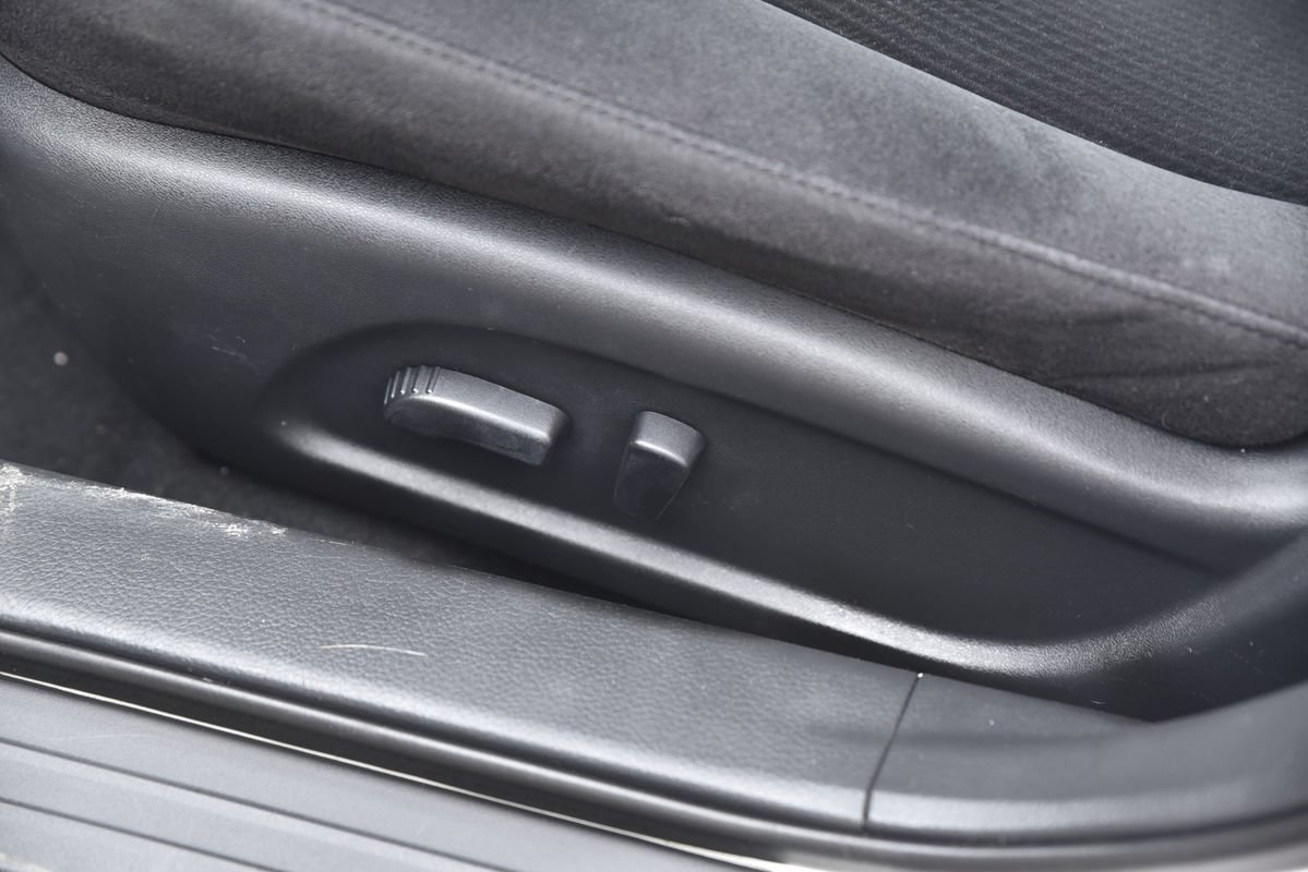 Used 2013 Nissan Altima 2.5 S FWD image 12