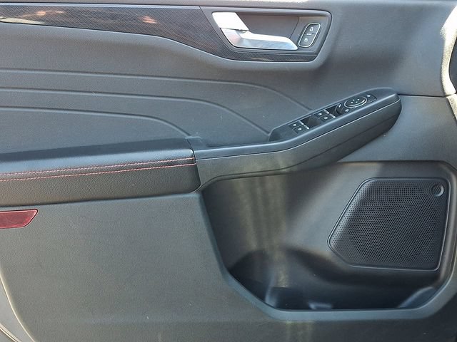 Used 2023 Ford Escape ST-Line AWD/4WD image 14