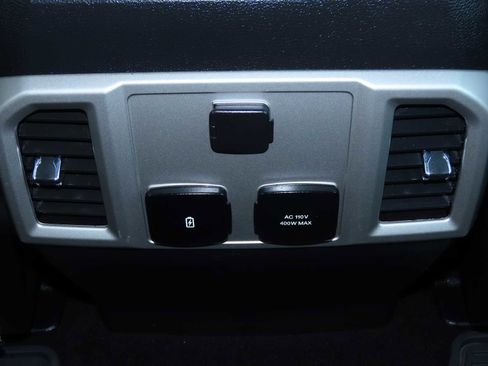 Certified 2019 Ford F150 Lariat w/ FX4 Off-Road Package image 25