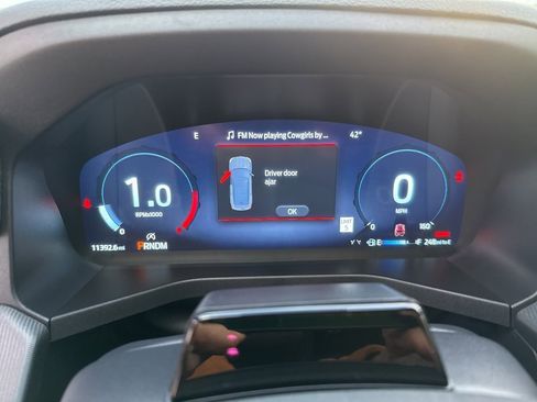 Used 2025 Ford Explorer ST image 29