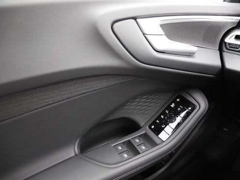 New 2025 Audi A5 2.0T Prestige image 24