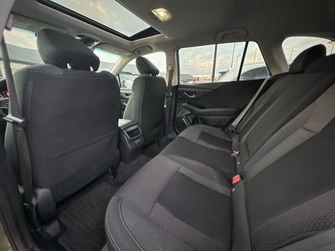 Used 2021 Subaru Outback Premium image 18